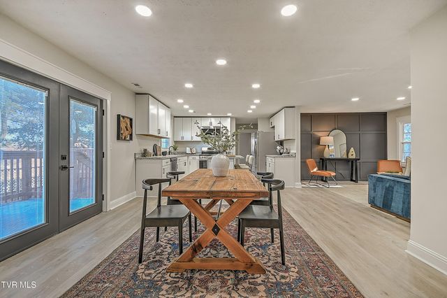 220 Blue Haven Drive, Kingsport, TN 37663