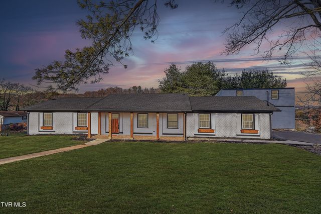 220 Blue Haven Drive, Kingsport, TN 37663