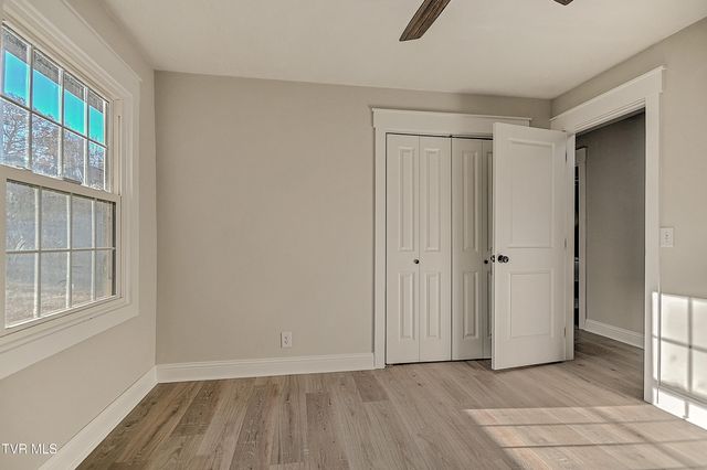 220 Blue Haven Drive, Kingsport, TN 37663