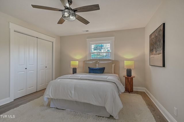 220 Blue Haven Drive, Kingsport, TN 37663