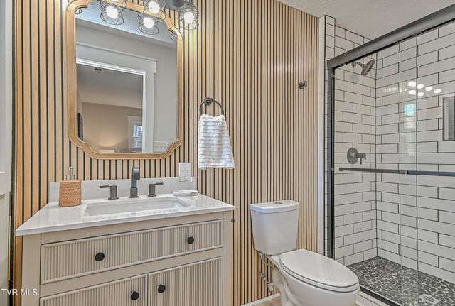 220 Blue Haven Drive, Kingsport, TN 37663