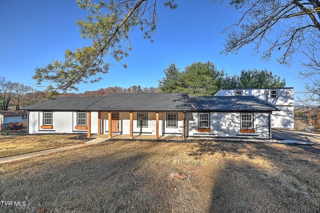 220 Blue Haven Drive, Kingsport, TN 37663