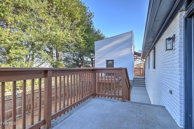 220 Blue Haven Drive, Kingsport, TN 37663