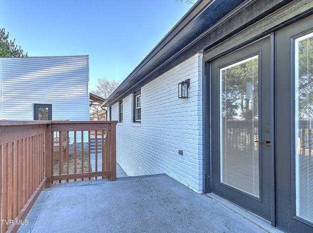 220 Blue Haven Drive, Kingsport, TN 37663