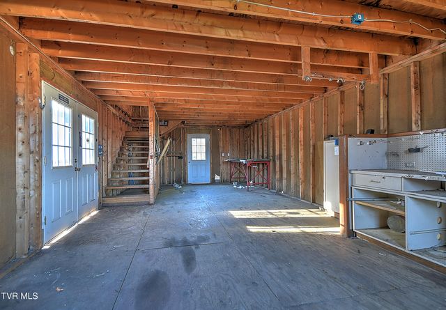 220 Blue Haven Drive, Kingsport, TN 37663