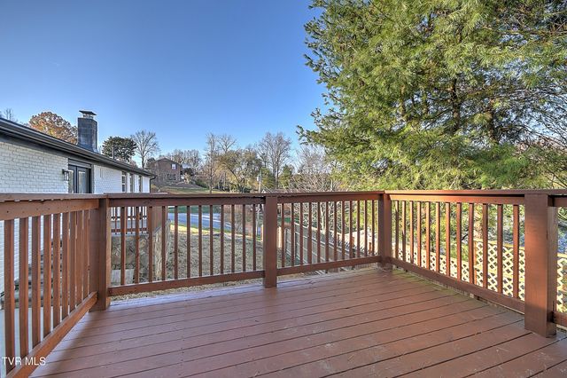 220 Blue Haven Drive, Kingsport, TN 37663