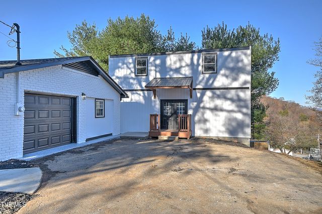 220 Blue Haven Drive, Kingsport, TN 37663