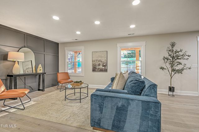 220 Blue Haven Drive, Kingsport, TN 37663