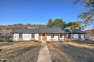 220 Blue Haven Drive, Kingsport, TN 37663
