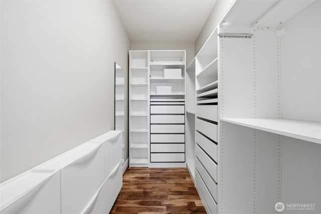 1704 25th Avenue NE, Issaquah, WA 98029