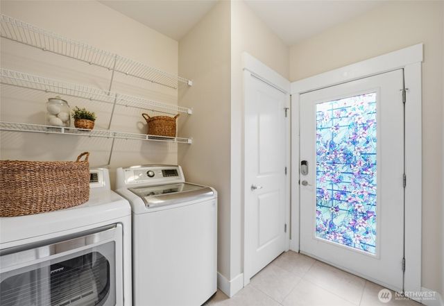 1704 25th Avenue NE, Issaquah, WA 98029