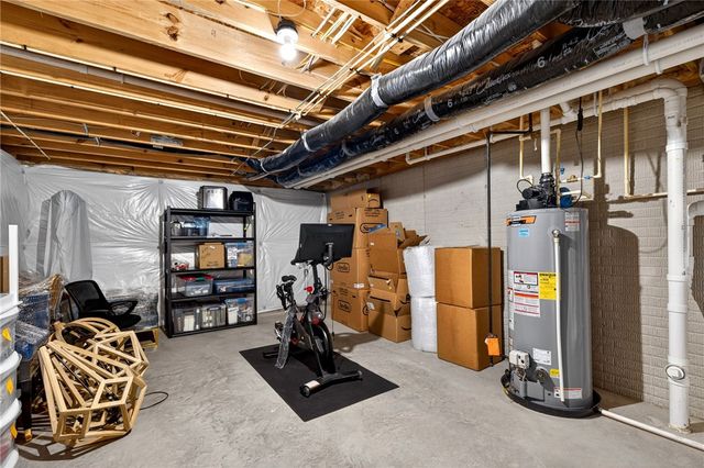 2067 Silver Linden Drive, Tipp City, OH 45371