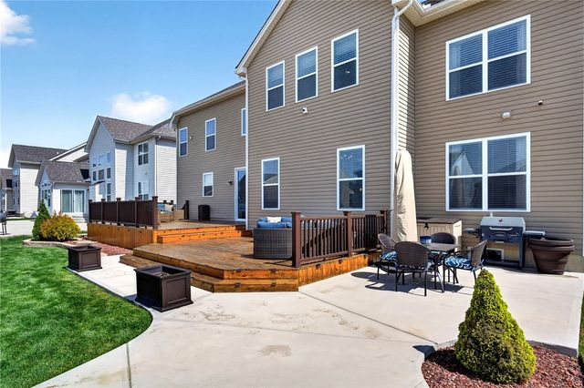 2067 Silver Linden Drive, Tipp City, OH 45371