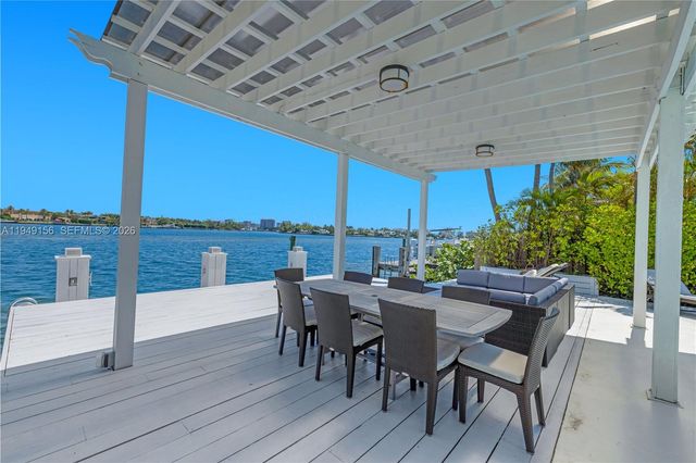 1405 Stillwater Dr, Miami Beach, FL 33141