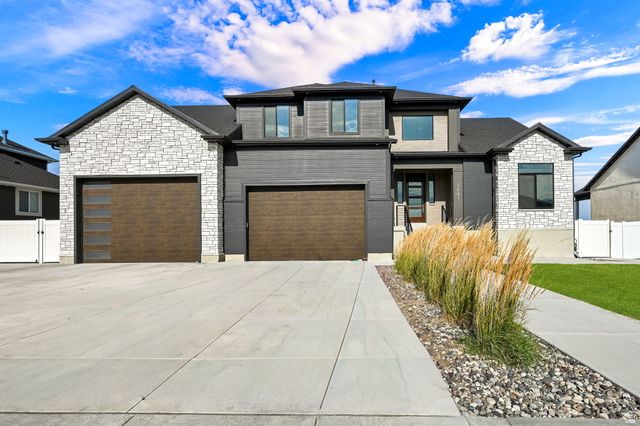 3041 S 2325 W, West Haven, UT 84401