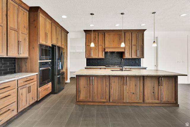 3041 S 2325 W, West Haven, UT 84401