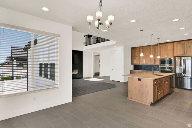 3041 S 2325 W, West Haven, UT 84401