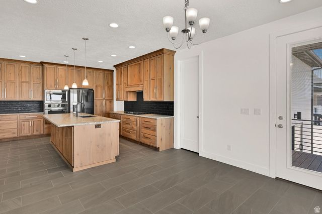 3041 S 2325 W, West Haven, UT 84401