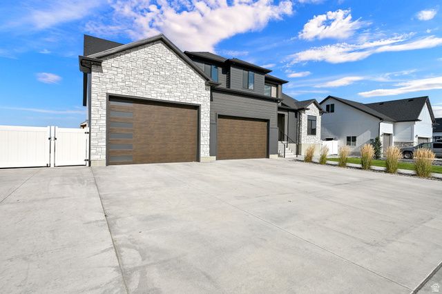3041 S 2325 W, West Haven, UT 84401