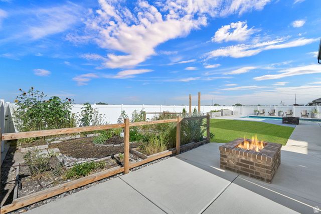 3041 S 2325 W, West Haven, UT 84401