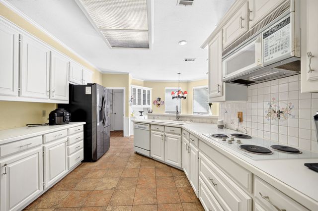 12324 Creekspan Drive, Dallas, TX 75243