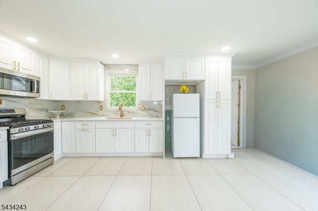 1022 Ringwood Ave, Wanaque Boro, NJ 07420