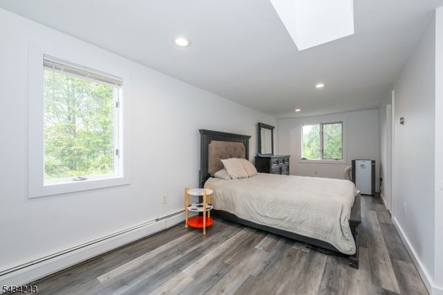 1022 Ringwood Ave, Wanaque Boro, NJ 07420