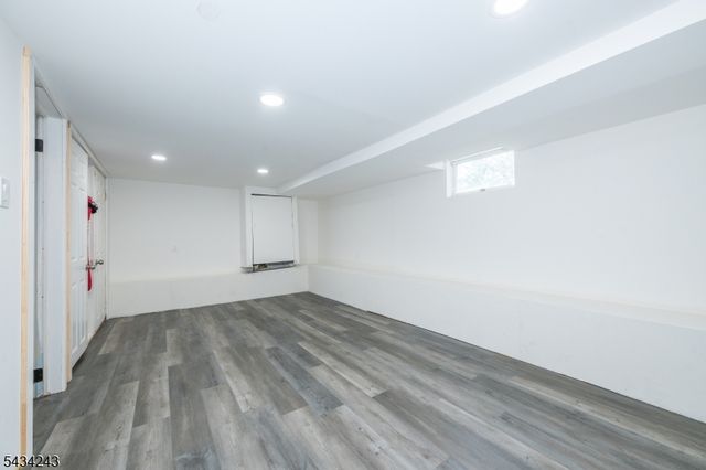 1022 Ringwood Ave, Wanaque Boro, NJ 07420