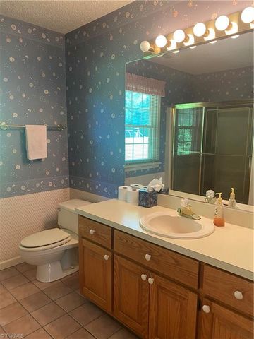 486 Windsor Park Road, Kernersville, NC 27284