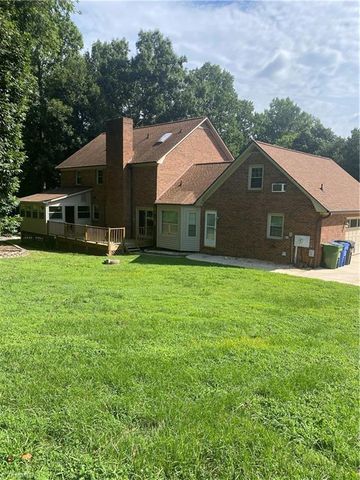 486 Windsor Park Road, Kernersville, NC 27284