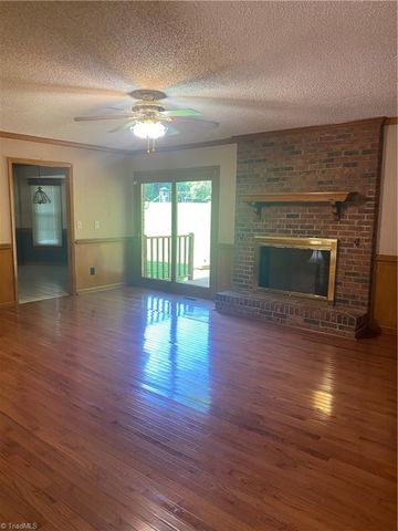 486 Windsor Park Road, Kernersville, NC 27284