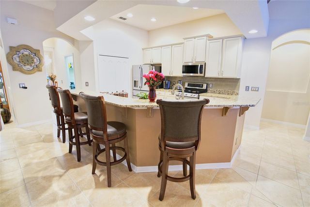 2301 RAMBLING OAKS WAY, Kissimmee, FL 34746