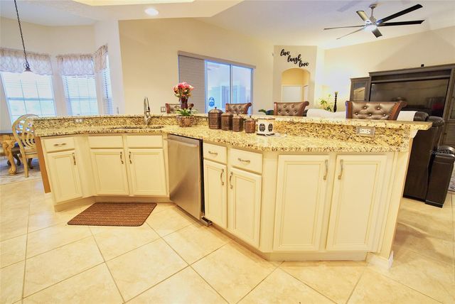 2301 RAMBLING OAKS WAY, Kissimmee, FL 34746