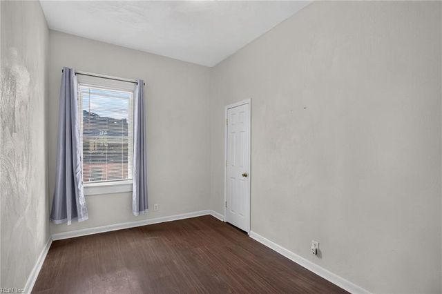 349 51st ST B, Newport News, VA 23608