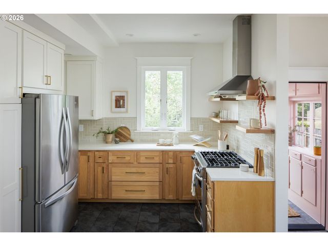 650 N ALBERTA St, Portland, OR 97217