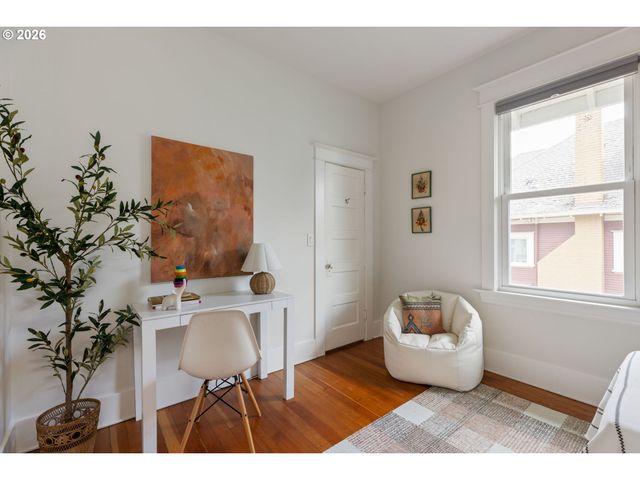 650 N ALBERTA St, Portland, OR 97217