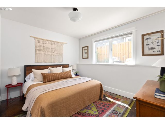 650 N ALBERTA St, Portland, OR 97217