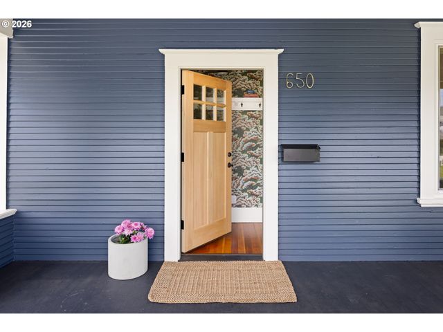 650 N ALBERTA St, Portland, OR 97217