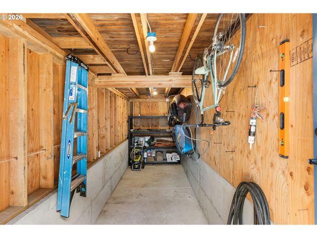 650 N ALBERTA St, Portland, OR 97217
