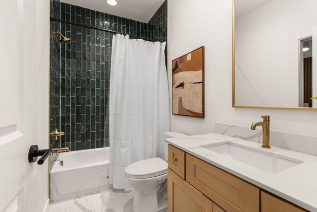 2000 S Hamilton Rd Apt 4, Nashville, TN 37218