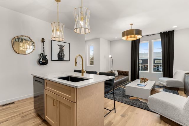 2000 S Hamilton Rd Apt 4, Nashville, TN 37218