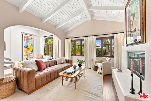 2900 Clune Avenue, Los Angeles, CA 90291