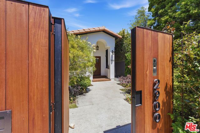 2900 Clune Avenue, Los Angeles, CA 90291