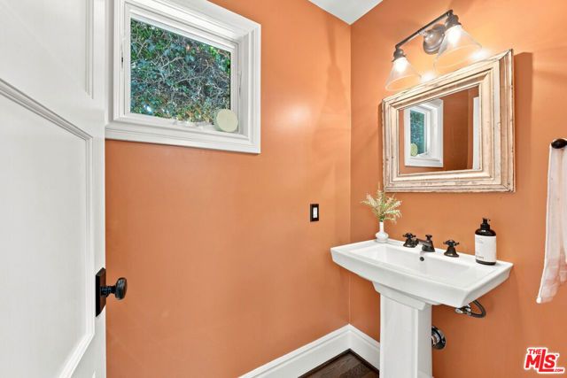 2900 Clune Avenue, Los Angeles, CA 90291