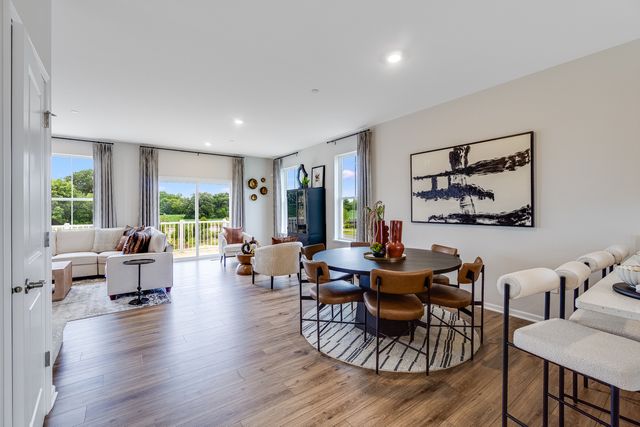 1256 Glenmont Street, Algonquin, IL 60102