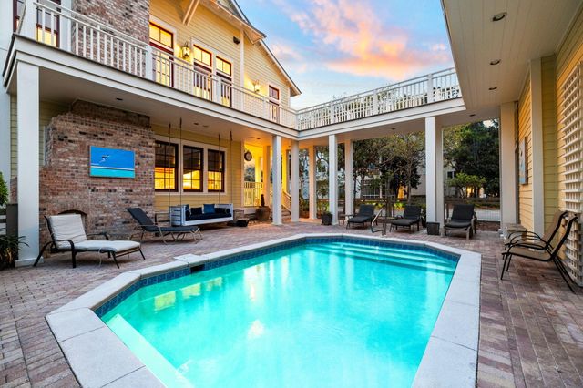 81 Western Lake Drive, Santa Rosa Beach, FL 32459