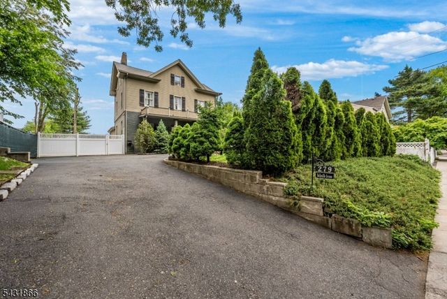279 Belleville Ave, Bloomfield Twp., NJ 07003