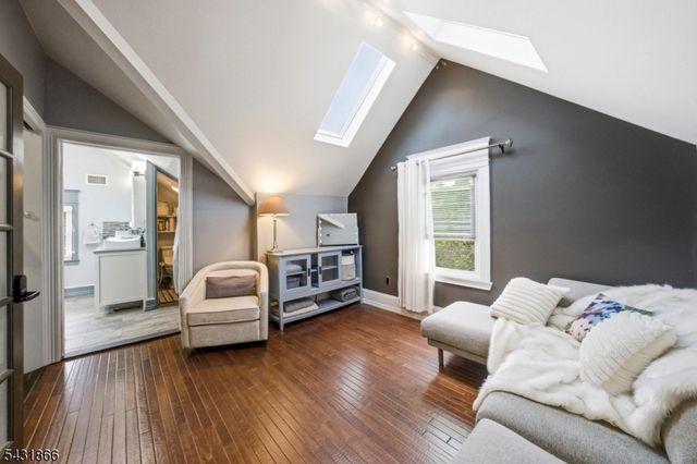 279 Belleville Ave, Bloomfield Twp., NJ 07003