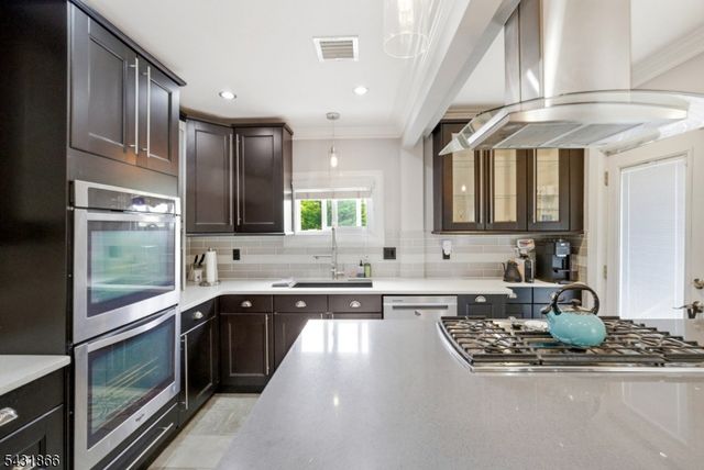 279 Belleville Ave, Bloomfield Twp., NJ 07003