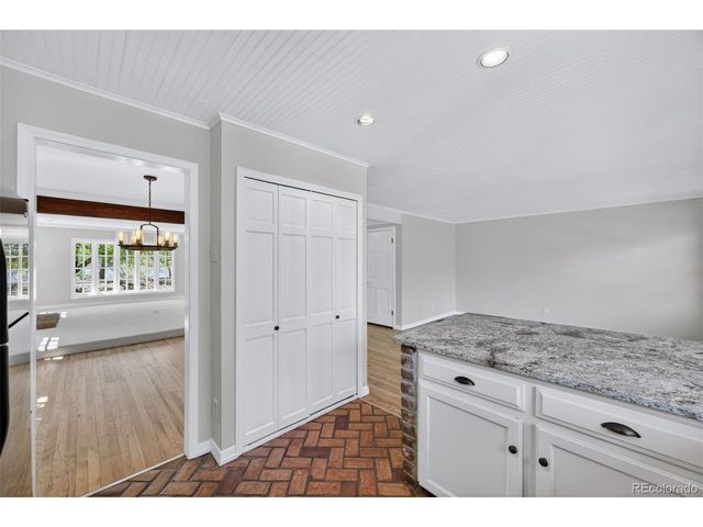 8625 Garland Ct, Arvada, CO 80005